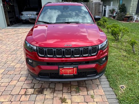 Used 2025 Jeep Compass Latitude w/ Altitude Special Edition AWD/4WD image 12