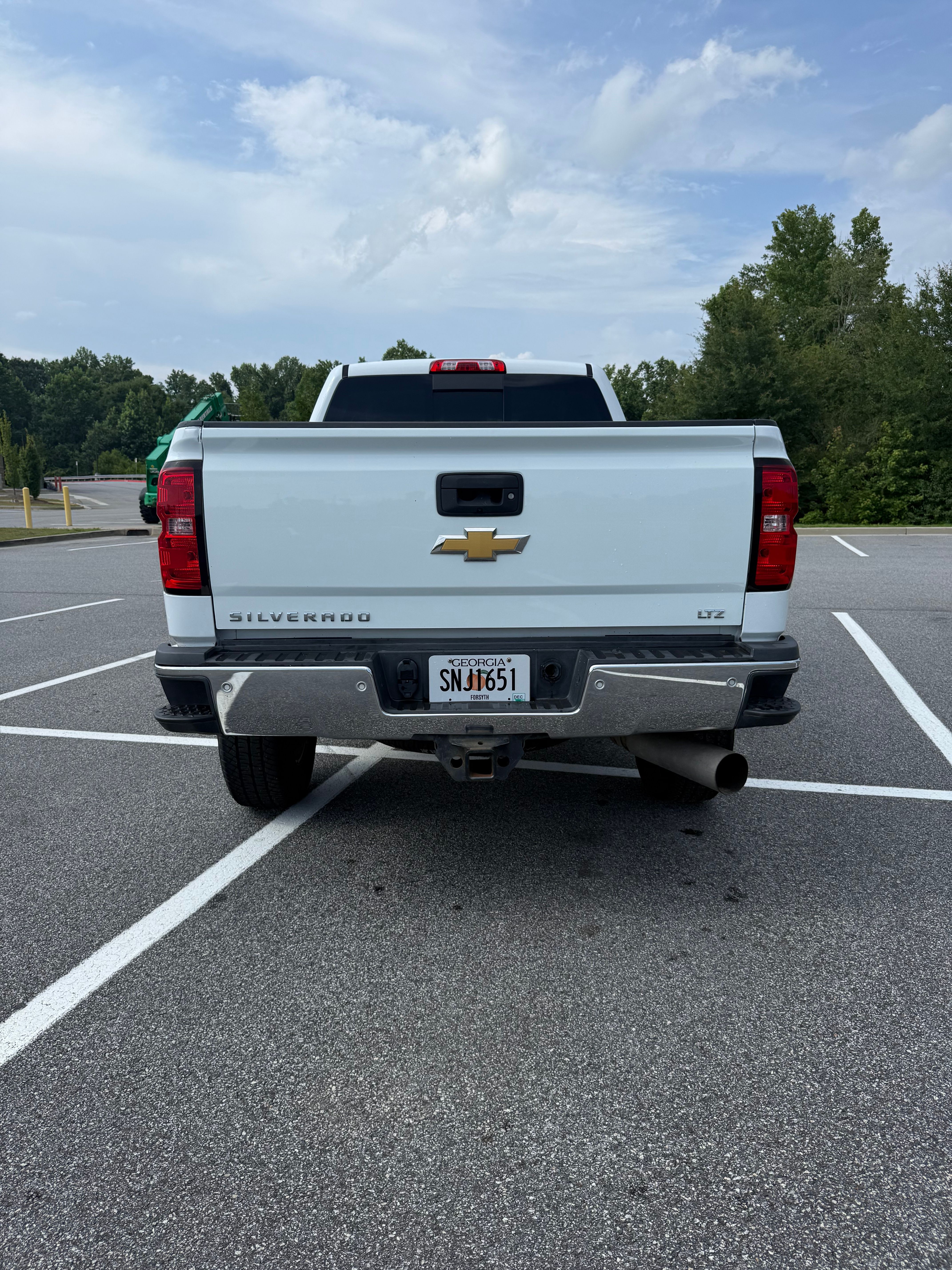 Used 2018 Chevrolet Silverado 2500 LTZ w/ Duramax Plus Package AWD/4WD image 8