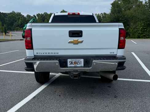 Used 2018 Chevrolet Silverado 2500 LTZ w/ Duramax Plus Package AWD/4WD image 8