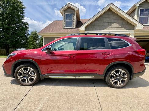 Used 2024 Subaru Ascent Limited w/ Technology Package AWD/4WD image 1