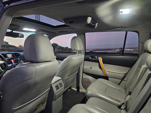 Used 2008 Toyota Highlander Limited image 28