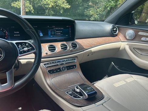 Used 2020 Mercedes-Benz E 350 Sedan w/ Premium Package image 14