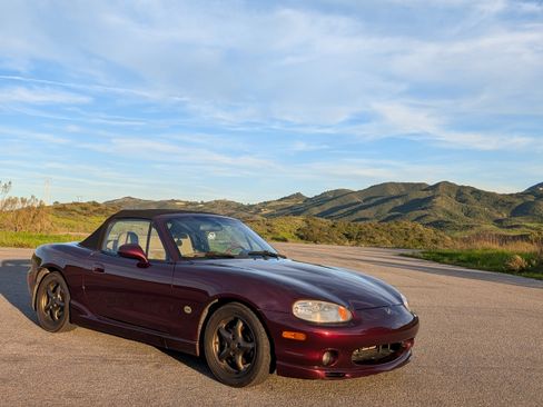 Used 2000 MAZDA MX-5 Miata image 6