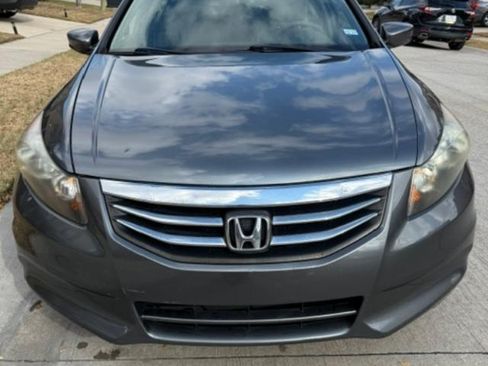 Used 2011 Honda Accord LX image 1