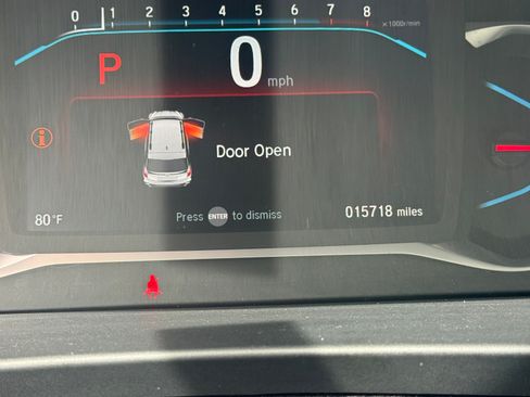 Used 2020 Honda Pilot Black Edition image 15