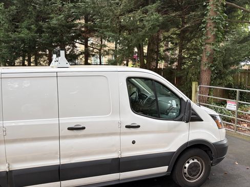 Used 2017 Ford Transit 150 130 Low Roof image 4