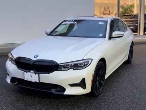 Used 2022 BMW 330i xDrive 330i xDrive Sedan 4D w/ Premium Package image 5