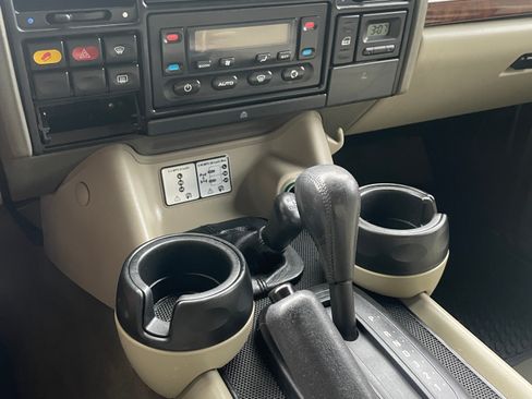 Used 2004 Land Rover Discovery SE image 13