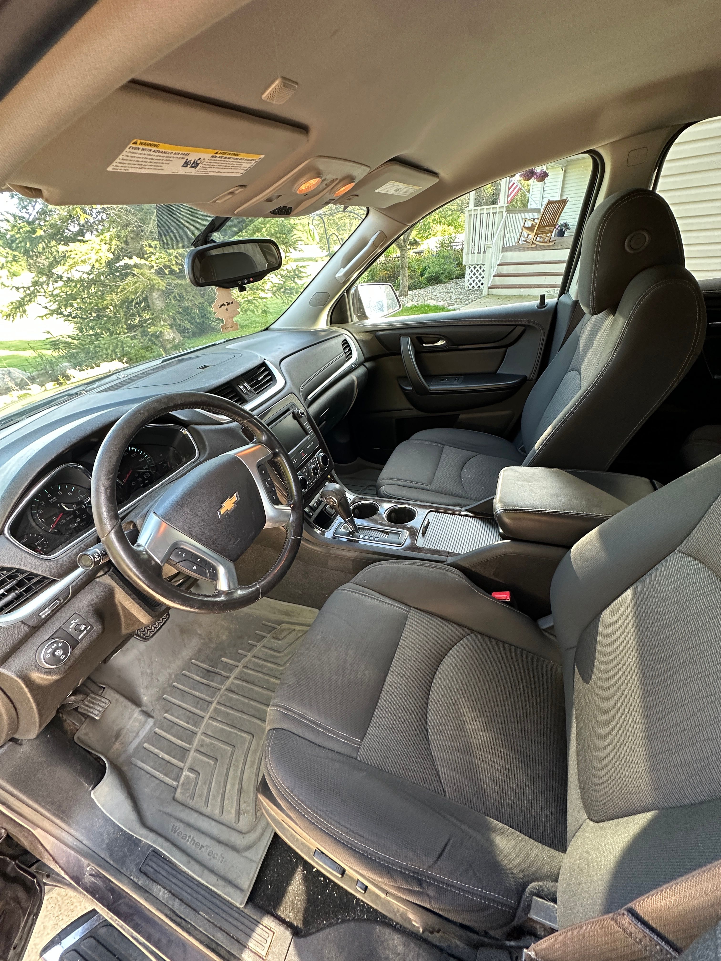 Used 2015 Chevrolet Traverse LT w/ Traveler's Package AWD/4WD image 10
