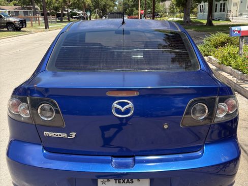 Used 2007 MAZDA MAZDA3 s Touring FWD image 11