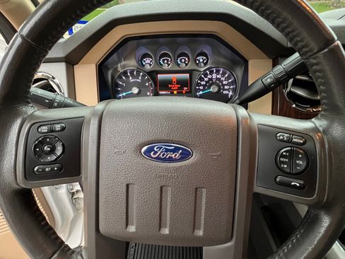 Used 2016 Ford F250 Lariat w/ Lariat Ultimate Package image 19