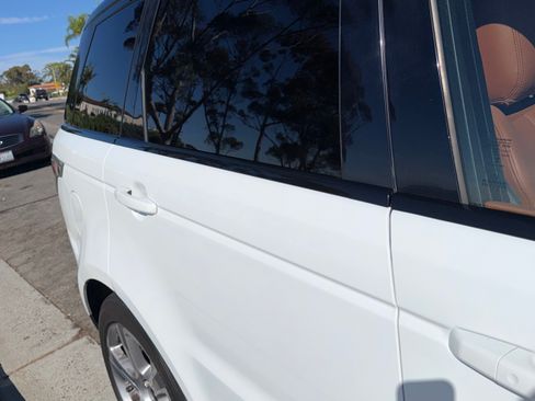 Used 2015 Land Rover Range Rover Sport HSE AWD/4WD image 10