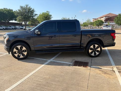 Used 2022 Ford F150 Lightning Platinum AWD/4WD image 1