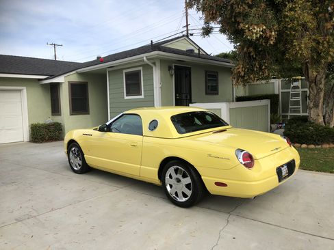 Used 2002 Ford Thunderbird image 10