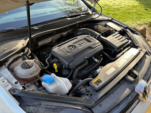 Used 2015 Volkswagen Golf R Hatchback Sedan 4D image 10