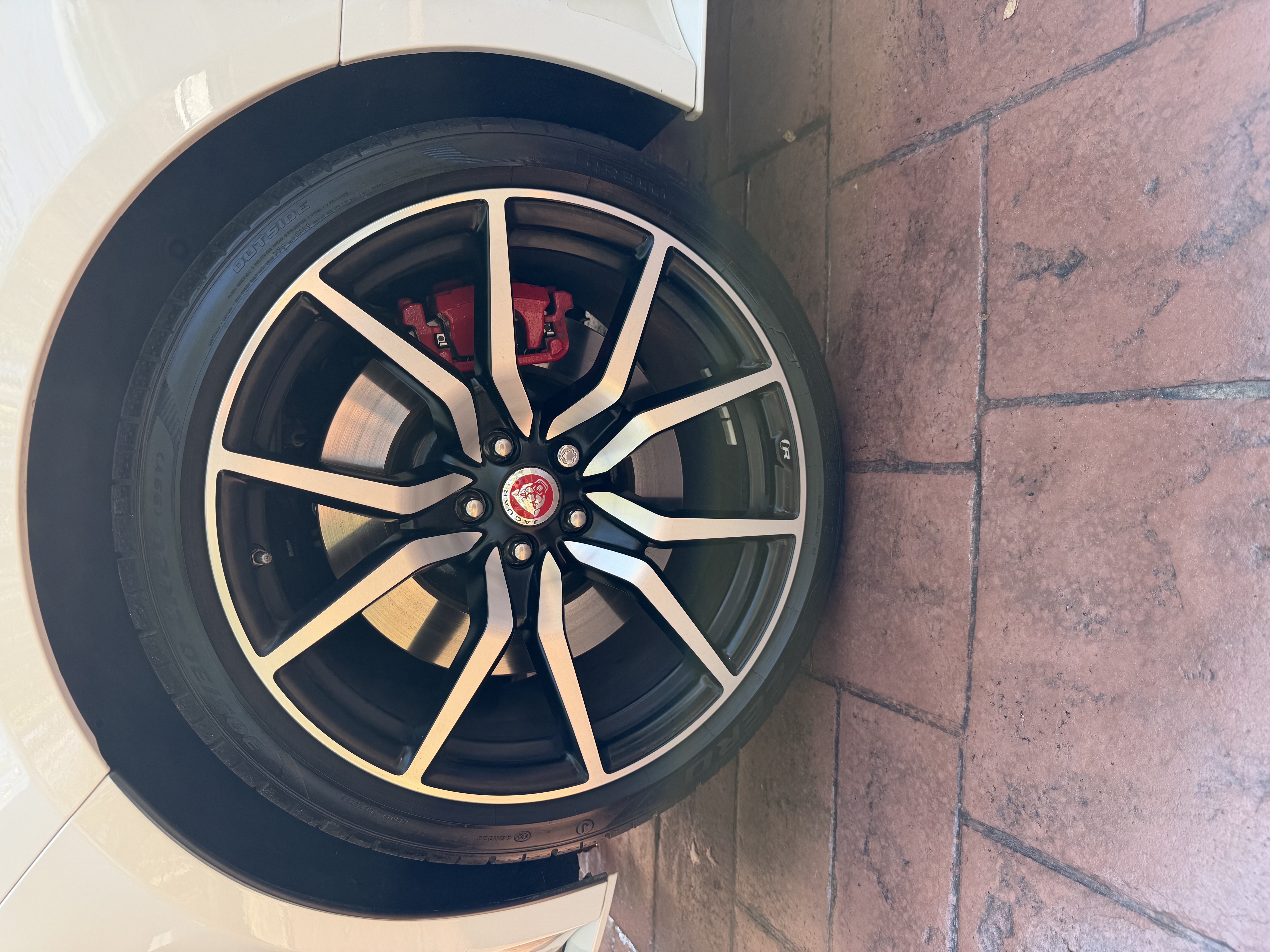 Used 2023 Jaguar F-TYPE R AWD/4WD image 14