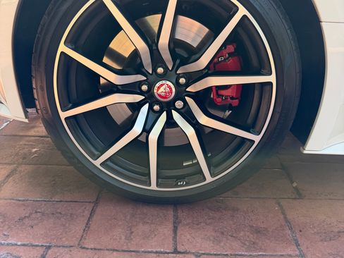 Used 2023 Jaguar F-TYPE R image 14