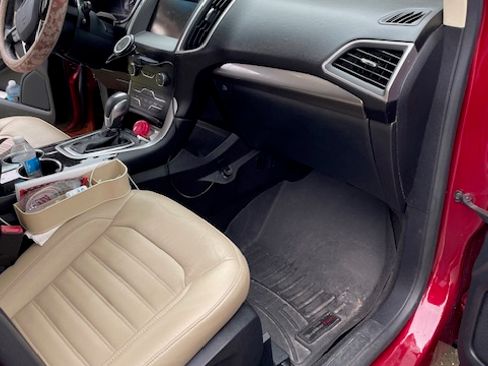 Used 2015 Ford Edge SEL w/ Equipment Group 201A image 4