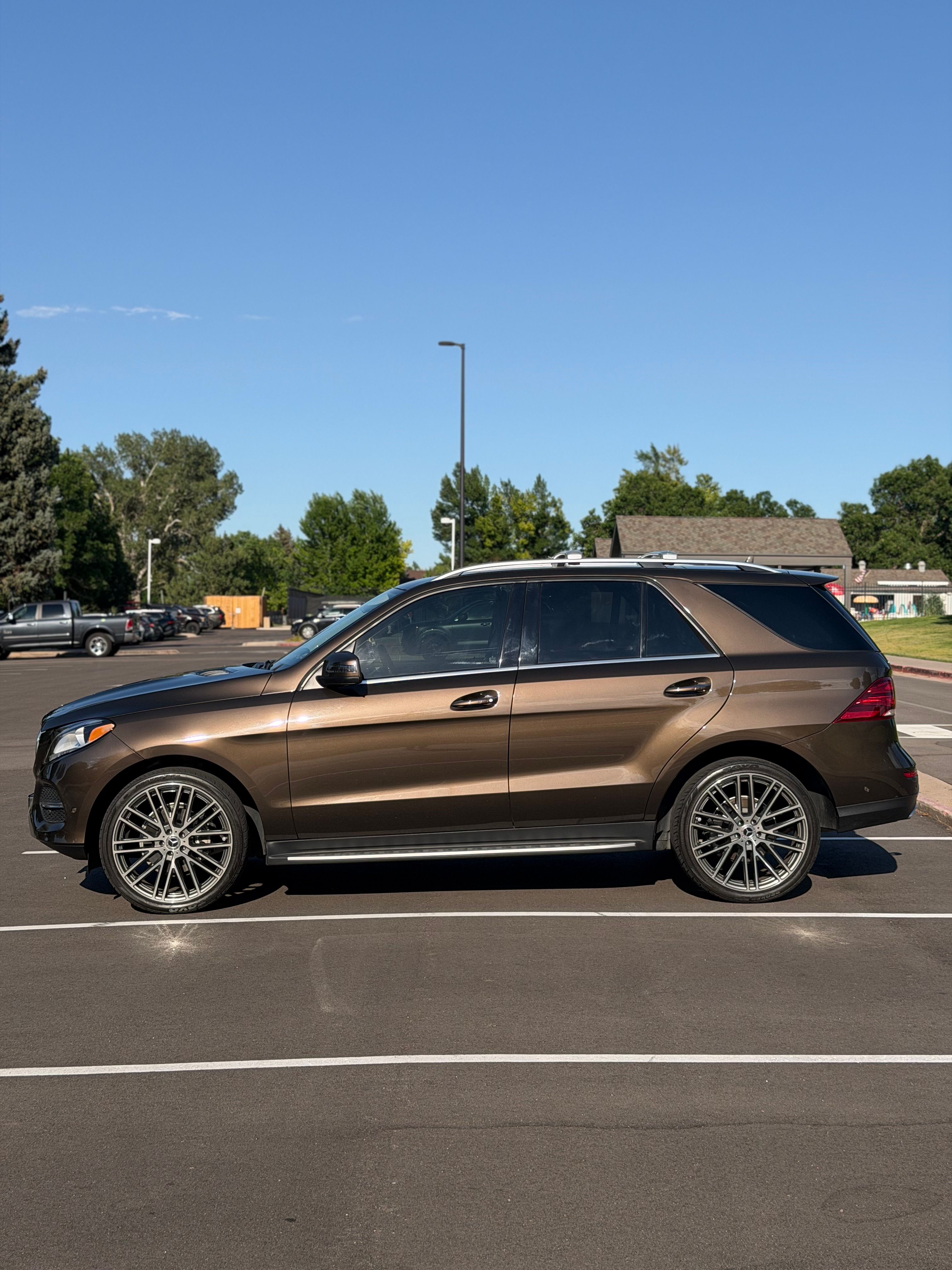 Used 2018 Mercedes-Benz GLE 350 4MATIC image 4
