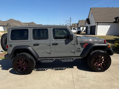 Used 2021 Jeep Wrangler Unlimited Sport image 1