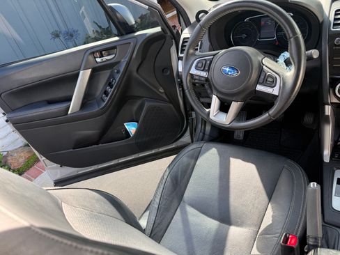 Used 2018 Subaru Forester 2.5i Limited AWD/4WD image 5