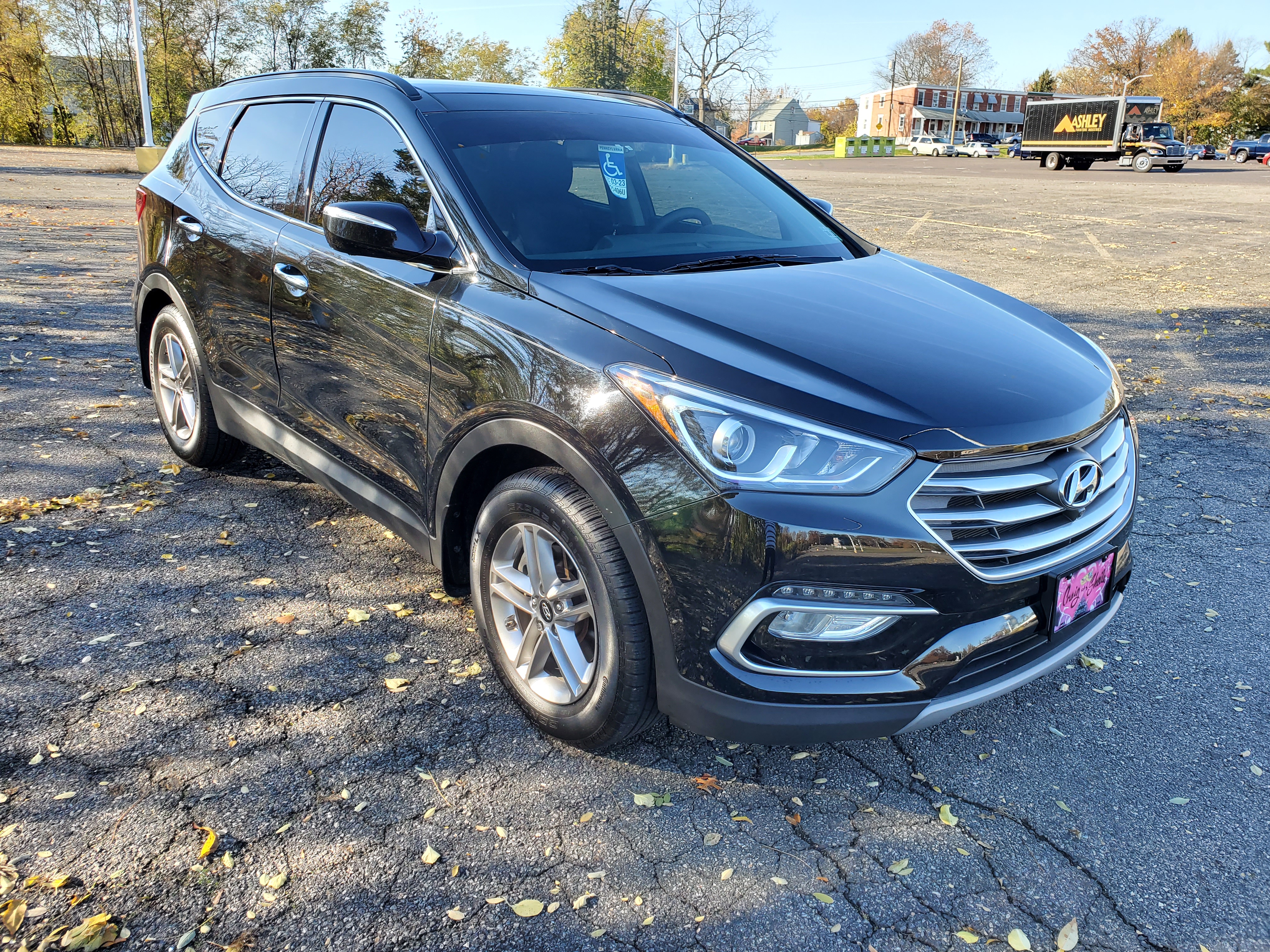 Used 2018 Hyundai Santa Fe Sport w/ 2.4L Tech Package 04 AWD/4WD image 5
