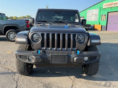 Used 2021 Jeep Wrangler Unlimited Rubicon 4xe w/ Cold Weather Group AWD/4WD image 2
