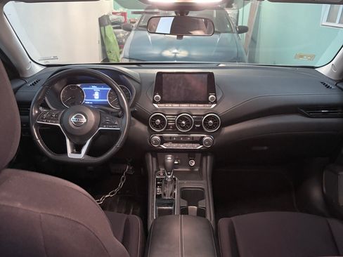 Used 2022 Nissan Sentra SV FWD image 7