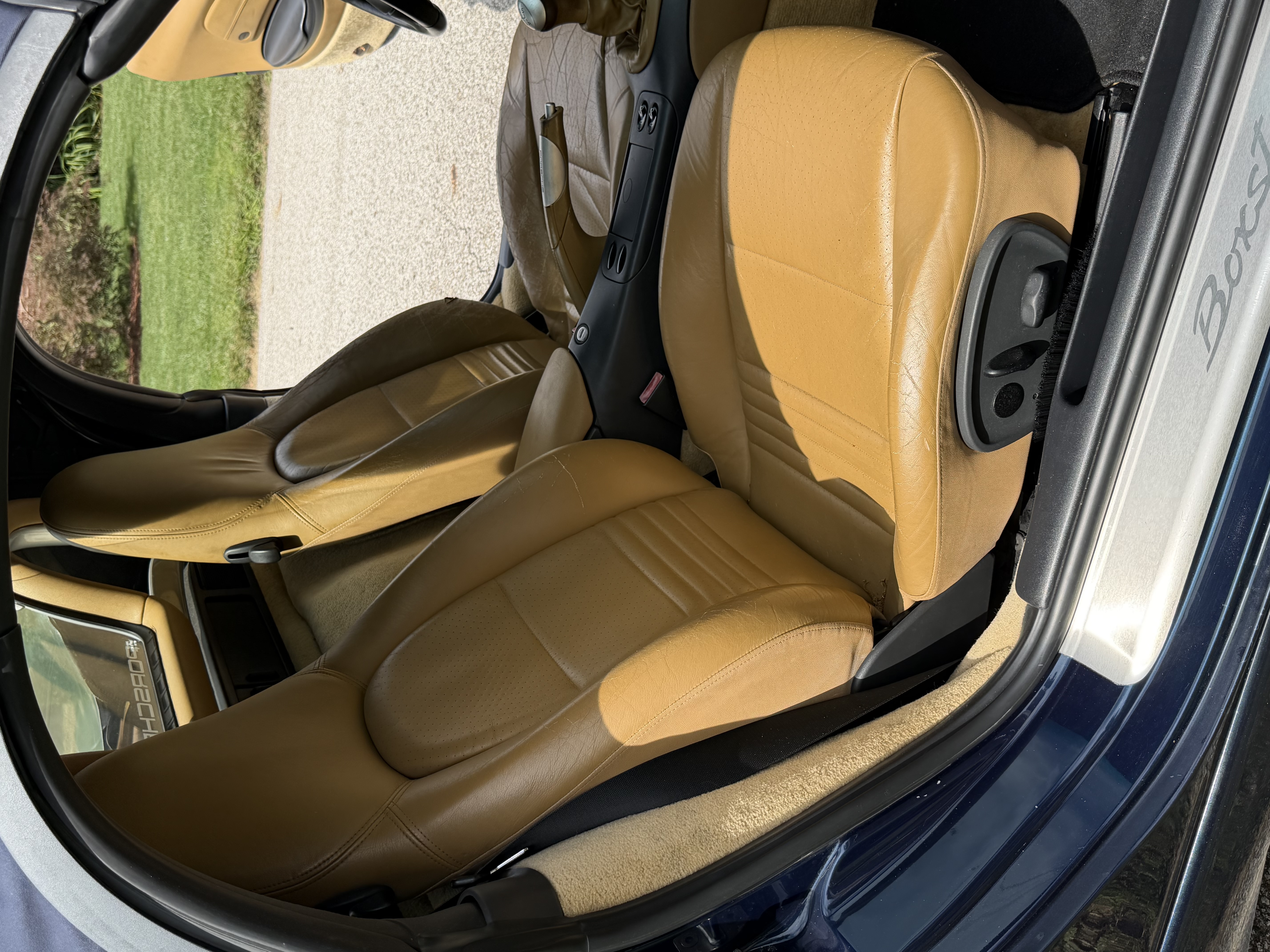 Used 1999 Porsche Boxster RWD image 11