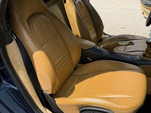 Used 1999 Porsche Boxster RWD image 11