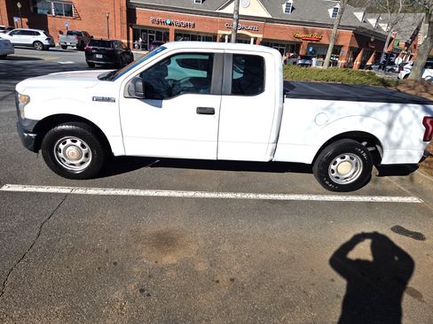 Used 2015 Ford F150 XL w/ XL Power Equipment Group image 2