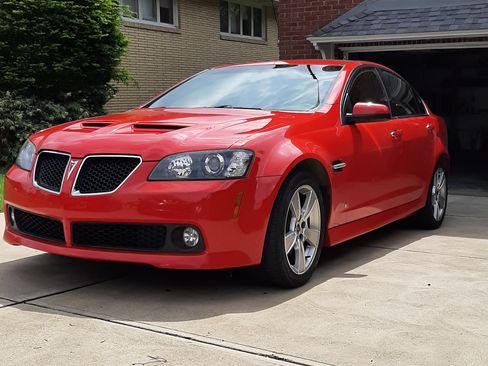 Used 2009 Pontiac G8 GT w/ Premium Package image 6