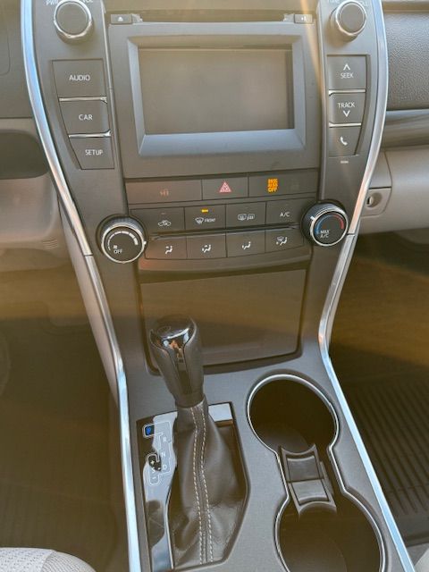 Used 2015 Toyota Camry LE FWD image 13