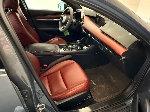 Used 2022 MAZDA MAZDA3 s image 10