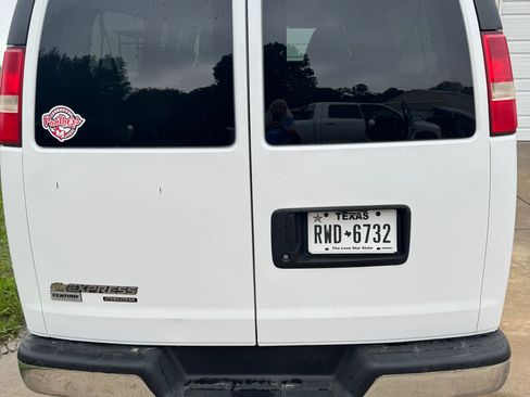 Used 2013 Chevrolet Express 3500 LT w/ LT Preferred Equipment Group RWD image 1