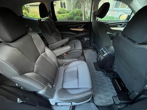 Used 2019 Subaru Ascent Premium image 6