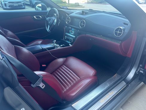 Used 2014 Mercedes-Benz SL 550 image 12