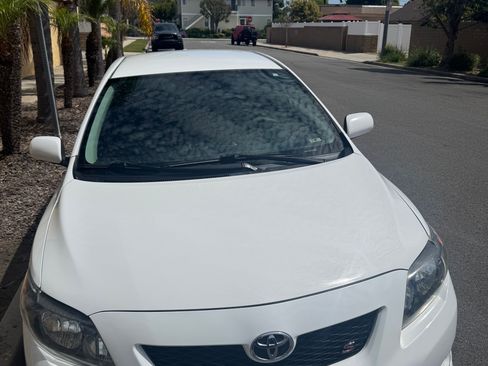 Used 2010 Toyota Corolla S image 2