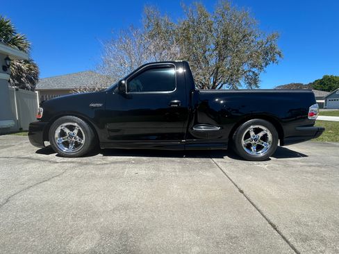 Used 2004 Ford F150 Lightning image 4