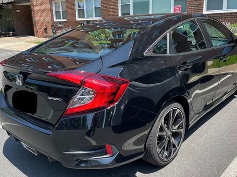 Used 2019 Honda Civic Sport image 8