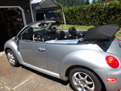 Used 2003 Volkswagen Beetle GLS FWD image 5