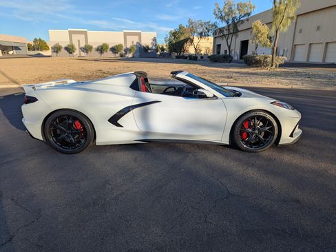 Used 2022 Chevrolet Corvette Stingray Premium Conv w/ Z51 Performance Package image 17