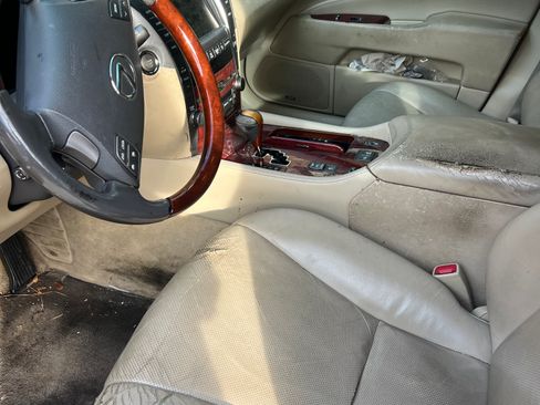 Used 2008 Lexus LS 460 image 4