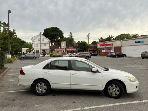 Used 2007 Honda Accord LX image 4