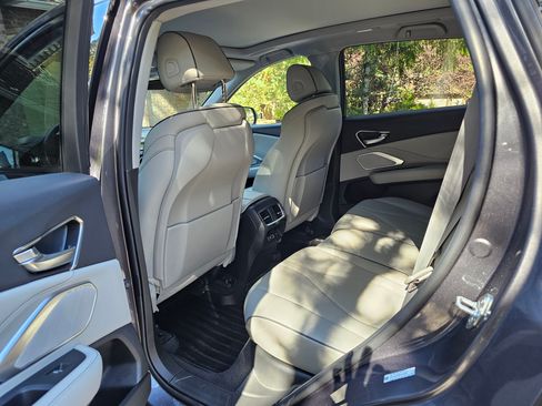 Used 2021 Acura RDX AWD w/ Advance Package image 9