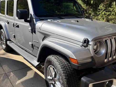 Used 2021 Jeep Wrangler Unlimited Sahara image 1