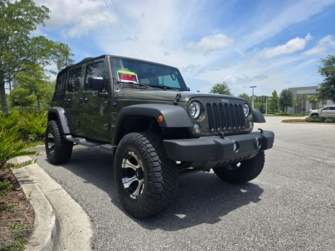 Used 2015 Jeep Wrangler Unlimited Sport w/ Quick Order Package 24S AWD/4WD image 14