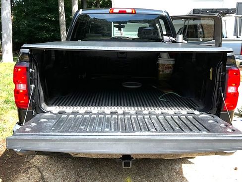 Used 2018 Chevrolet Silverado 1500 LT w/ All Star Edition AWD/4WD image 10