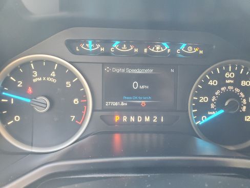 Used 2016 Ford F150 XLT w/ Equipment Group 301A Mid image 9