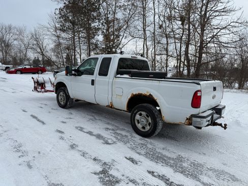 Used 2012 Ford F250 XLT w/ Snow Plow Prep Pkg image 5